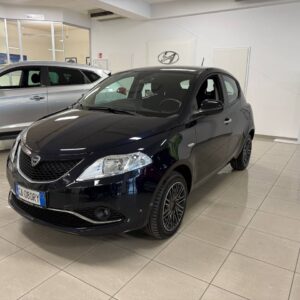 Lancia Ypsilon 1.2 Benzina Gold