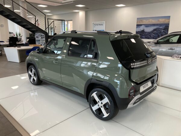 Hyundai Inster 49 KWh XClass + 17"