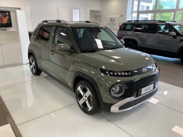 Hyundai Inster 49 KWh XClass + 17"