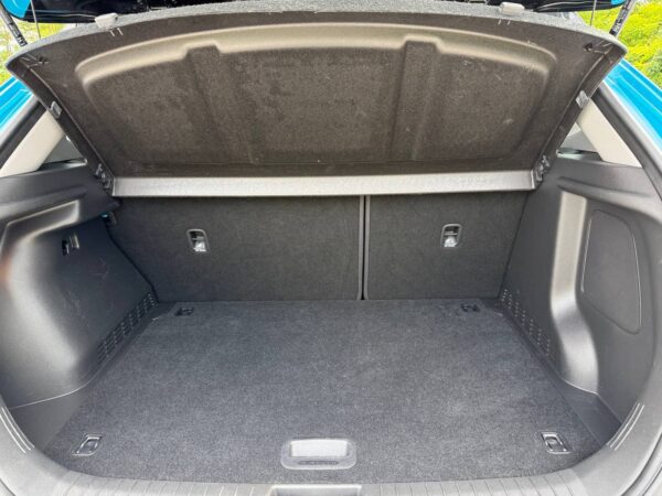 Hyundai Kona 64 KWh XClass + TT