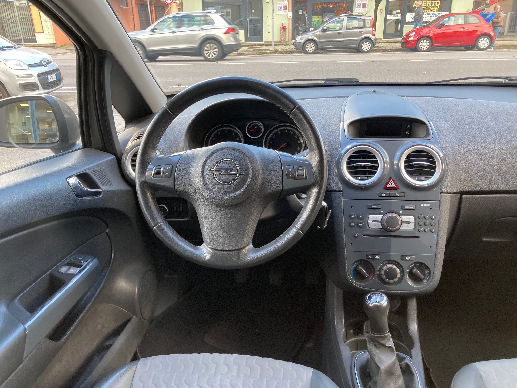 Opel Corsa 1.4 benzina Cosmo