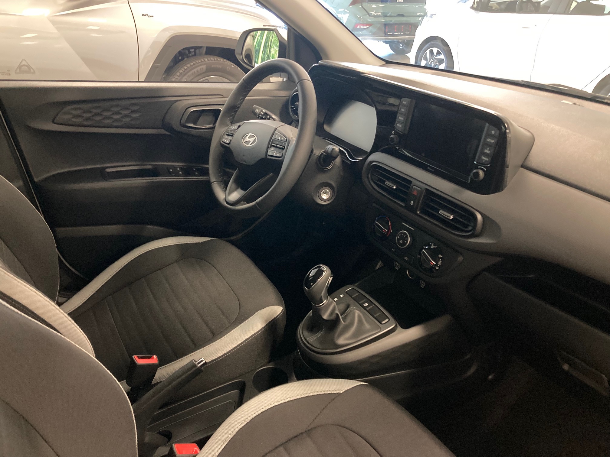 Hyundai i10 1.0 Benzina A/T Connectline